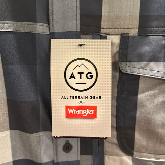 Wrangler Small ATG blue plaid All Terrain Gear short sleeve button down … - Picture 3 of 11